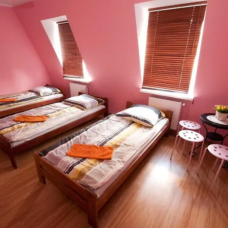 ホステル シネマ