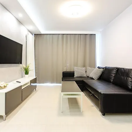 ホステル シネマ *